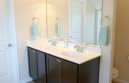 Stylish 3 Bedroom retreat near Downtown and Outlet - Foto 14