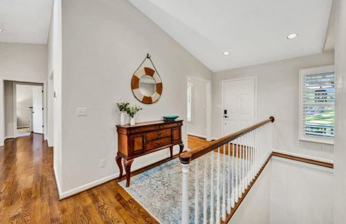 Waterfront Lake House Ideal Dock for Boats, Swimming, Fishing - Foto 41