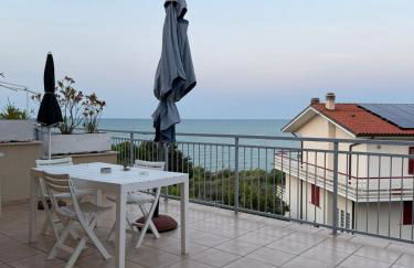 House with a terrace overlooking the sea - Foto 34