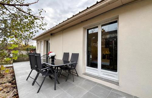 Maison avec Terrasse proche Gare pour Paris et Disneyland - 6 personnes - Foto 4