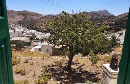 Με θέα το χωριό & το όρος Ζευς! - Foto 40