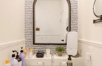 River Access at Blanco River, Charming Big Cottage - Foto 5