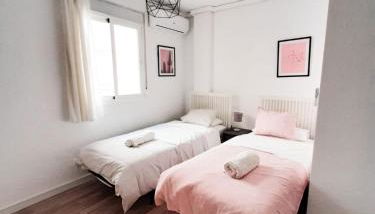 ✾ DV Properties Central Apartment #P4H2 ✾ - Photo 3