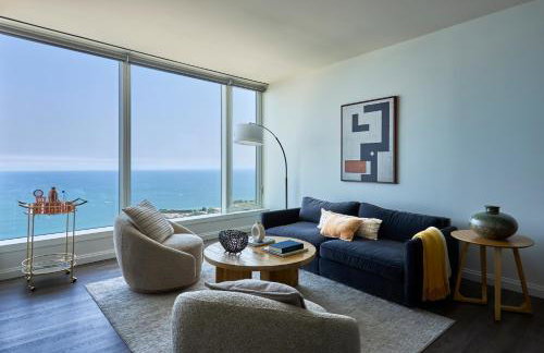 Lux Apts with Lake Views and Top Amenities - Foto 60