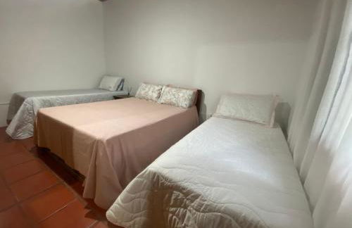 Casa da Vila, charmosa e espaçosa, fica a 150 metros da praia das castanheiras - Foto 15