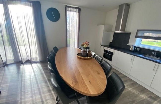 5 bedroom House in Biddinghuizen with swimming pool and terrace - Photo 3