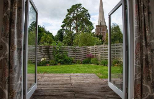 Beautiful Cabin Near Hay-on-Wye - Photo 9