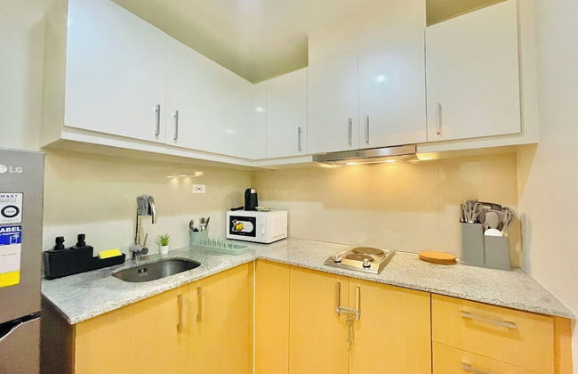 Uptown Parksuites BGC - Photo 29