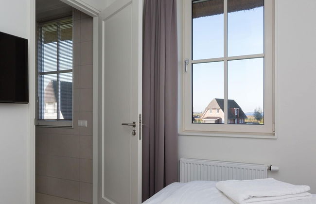 Luxury Villa With Sauna and Jacuzzi at the Lake - Foto 13