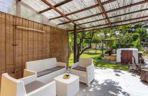 Long Green House - Photo 13