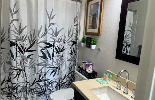 Chic Residences Steps from Beverly Hills & Sony Pictures - Photo 32