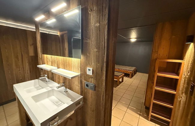 Chalet Retreat With Sauna - Photo 12