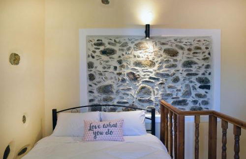 George & Helen's House - Photo 19