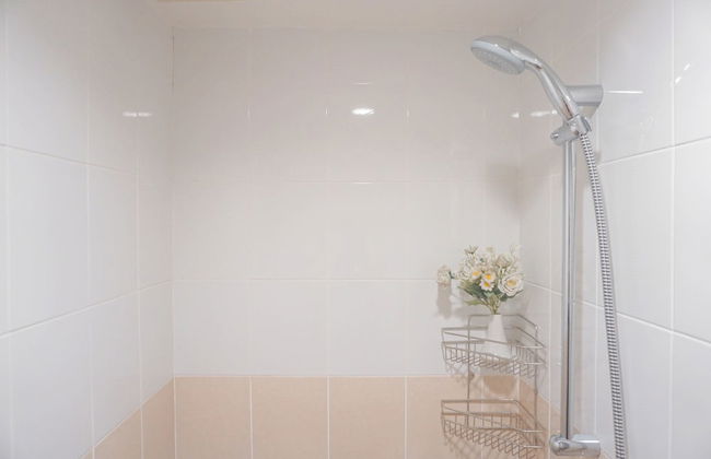 Modern Furnished and Homey 2BR at Podomoro Golf View Apartment - Photo 22