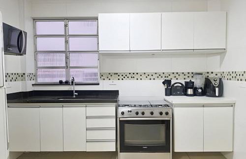 Varanda ensolarada a alguns passos do mar - Foto 25