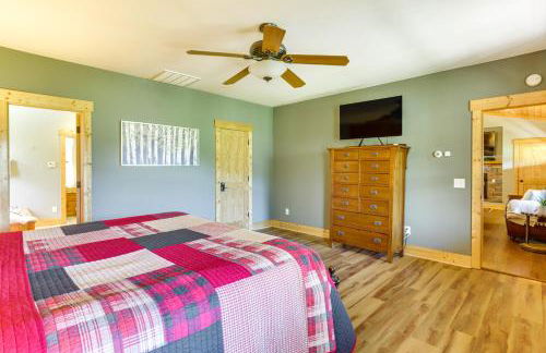 Family Cabin with Private Hot Tub and Views in Boone! - Foto 19