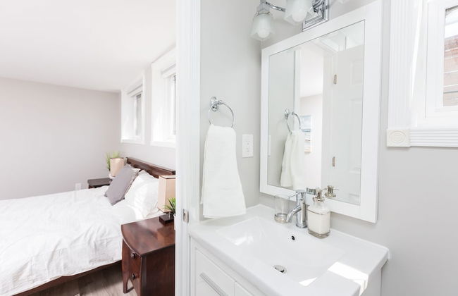 Applewood Suites - Annex Coachhouse Loft - Foto 19