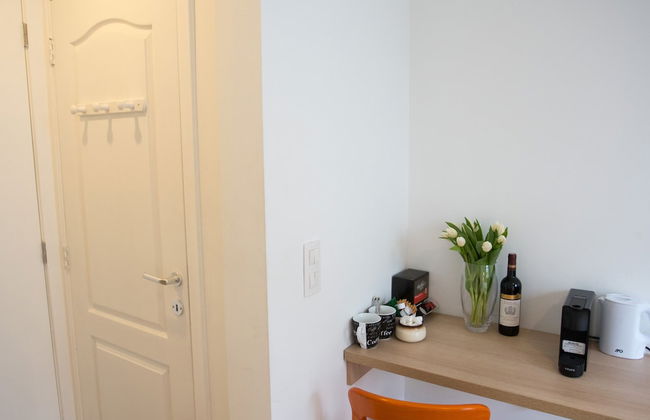 Charming Triplex Near Avenue Louise - Photo 2