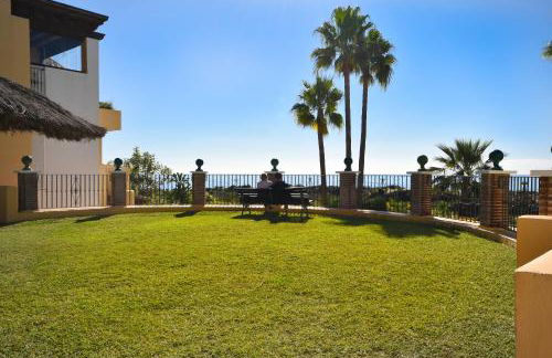 Apartment, front line beach, in Las Arenas, Bahía de Marbella - Photo 15