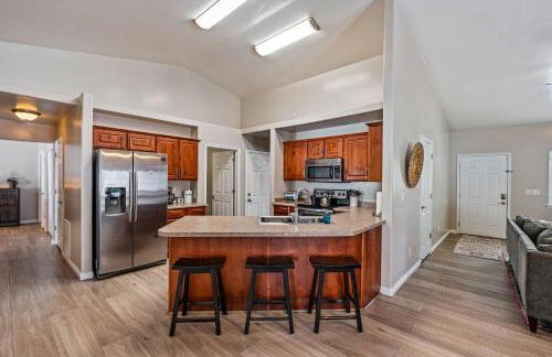 Fully Stocked Home with Hot Tub and Private Yard - Photo 15