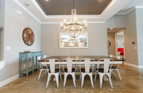 Luxury Lake LBJ House with Heated Swimming Pool and Spill Over Hot Tub and 2 Boat Slips - Foto 15