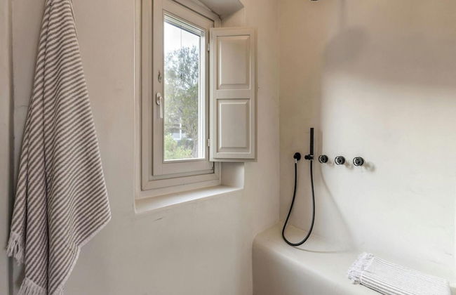 Stunning Villa With Modern Decor - Foto 19