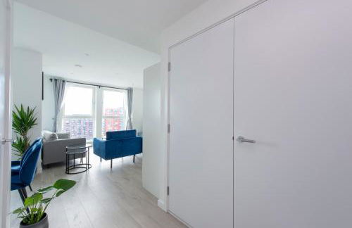 Penthouse with O2 Arena View, Free Parking & Portable AC - Foto 60