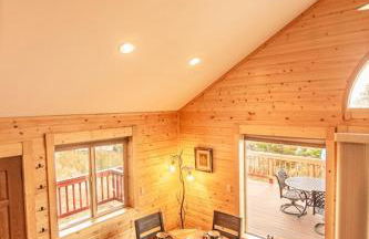 Beautiful Relaxing Home in Warm Springs Ranch - Misty Mountain Hideaway - Foto 16