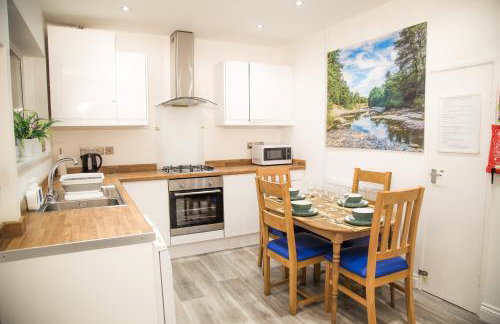 Lucky Home - Ideal for Trade, Consultants & Family - Near Alton Towers, 3 Bedrooms - 4 Beds - Max 5 Guests - Foto 18