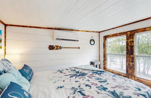 Family Fun! Riverside Home with Fire Pit - Foto 16