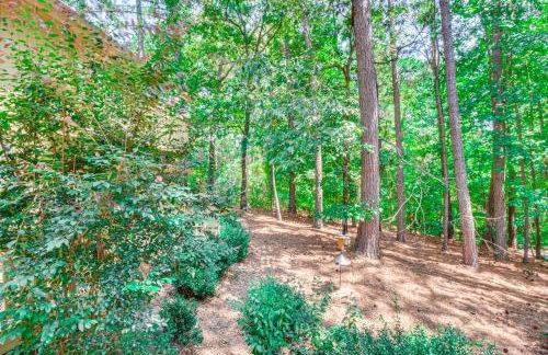 Private Balcony Lake Keowee Home with Pool Access - Foto 28