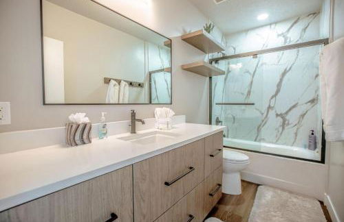 Private Home Perfectly Located at Brighton Ski Resort! - Foto 24