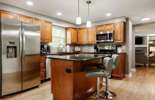 Amazing Pool & Walk to the Park - Foto 36