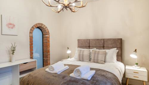 Cosy 2-Bed Flat with Free Parking-by Holiday Homes - Foto 1