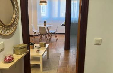 Acogedor y soleado apartamento recién amueblado en Gijón - Foto 2