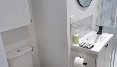 Notre Dame 2 - Entrée privative - Indépendant - 50m bords de Loire - Hypercentre - Foto 4, towels, Shower