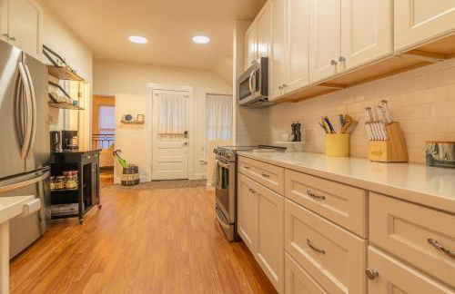 Roof Top Deck Near the Beach Dog Friendly - Photo 19