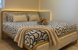 3 KING beds Free Parking Modern Luxe Escape - Photo 23