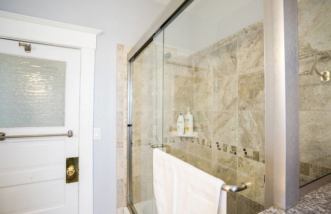 The Colorado Clubhouse in Capitol Hill - Photo 20