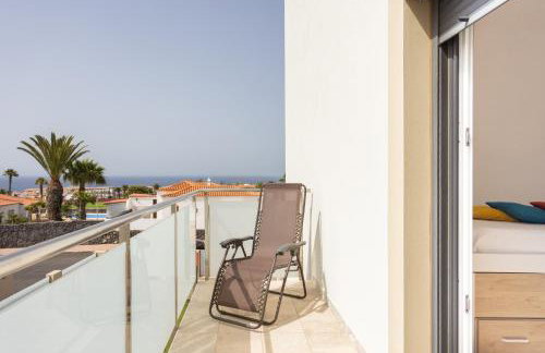 Private Luxury Villa with Pool near Golf Course & Marina - Photo 24