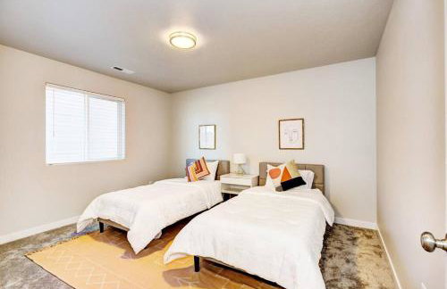 BRAND NEW 4-BDRM HOME Farmhouse at Grand Rapids - Foto 15