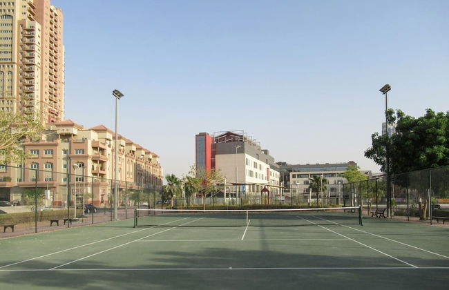 Outstanding 2BR in Serene JVT Neighborhood! - Photo 19