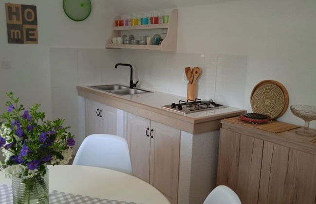 Mary: Relaxing With Pool - H - Foto 6