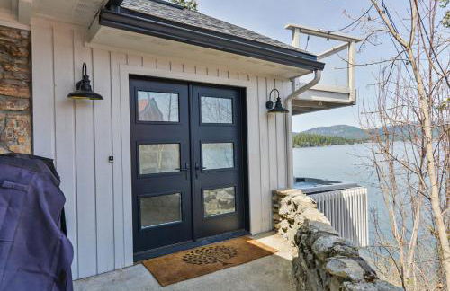 Huvila Haven Lake Front Home with Dock and Hot Tub - Foto 39