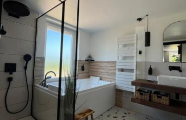 Jolie Maison avec Balnéothérapie - Foto 14