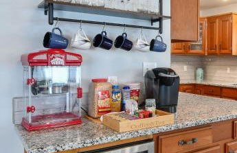 Game Themed Waterfront Fun at Easthaven - Foto 23