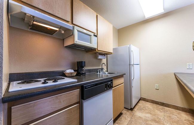 Metro Chandler Extended Stay - Photo 32