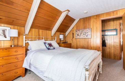 Quaint Cabin in Serene Lakes - Close to Skiing! - Foto 3