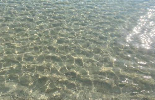 La Manga km 0, pisos estudios - planta baja - 100m de la playa - studio flats - ground floor - 100m from the beach, cada con bicis & tabla SUP, piscina & pádel & tenis & más - each with bikes & SUP board, pool & paddle & tennis & more - Foto 51