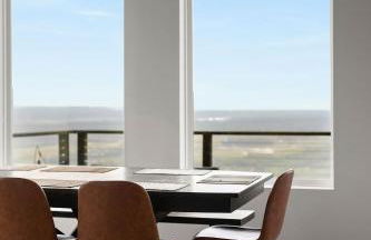 Modern Escape w Mountain Views Fire Pit & Swing - Foto 39